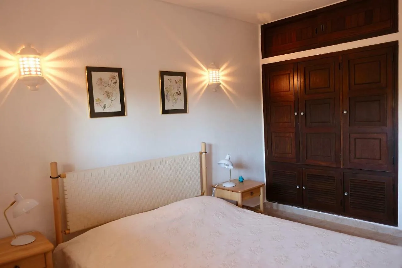 Peaceful & Spacious Apt With Parking & Queen Bed Apartment Carvoeiro  0*, Carvoeiro (Lagoa) Portugal