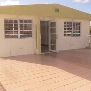 La Casa De Los Salva Guaynabo