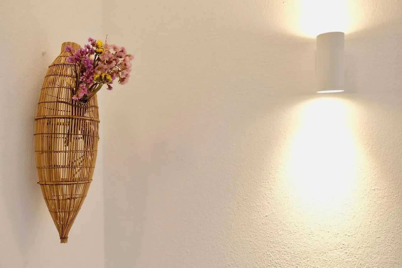 Apartment Peaceful & Spacious Apt With Parking & Queen Bed Carvoeiro